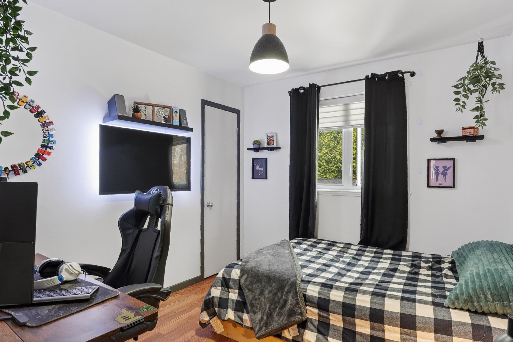 









8313


Av. des Grands-Jardins

,
Shawinigan,




QC
G9N7H6

