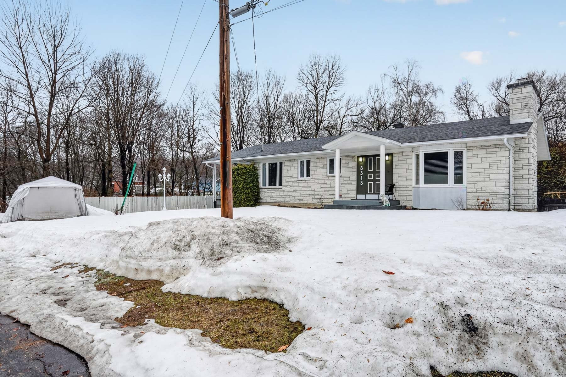 









8313


Av. des Grands-Jardins

,
Shawinigan,




QC
G9N7H6

