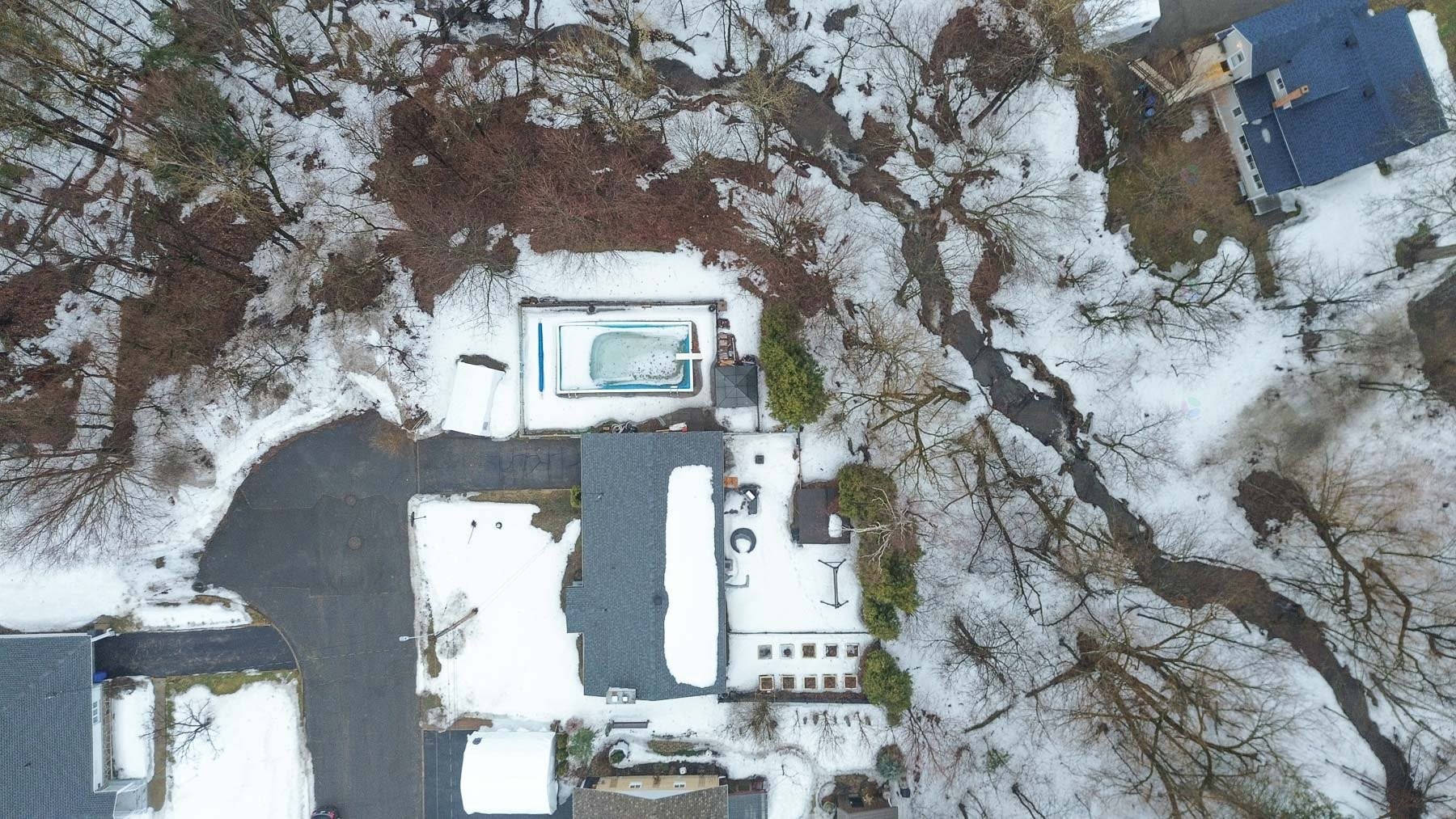 









8313


Av. des Grands-Jardins

,
Shawinigan,




QC
G9N7H6

