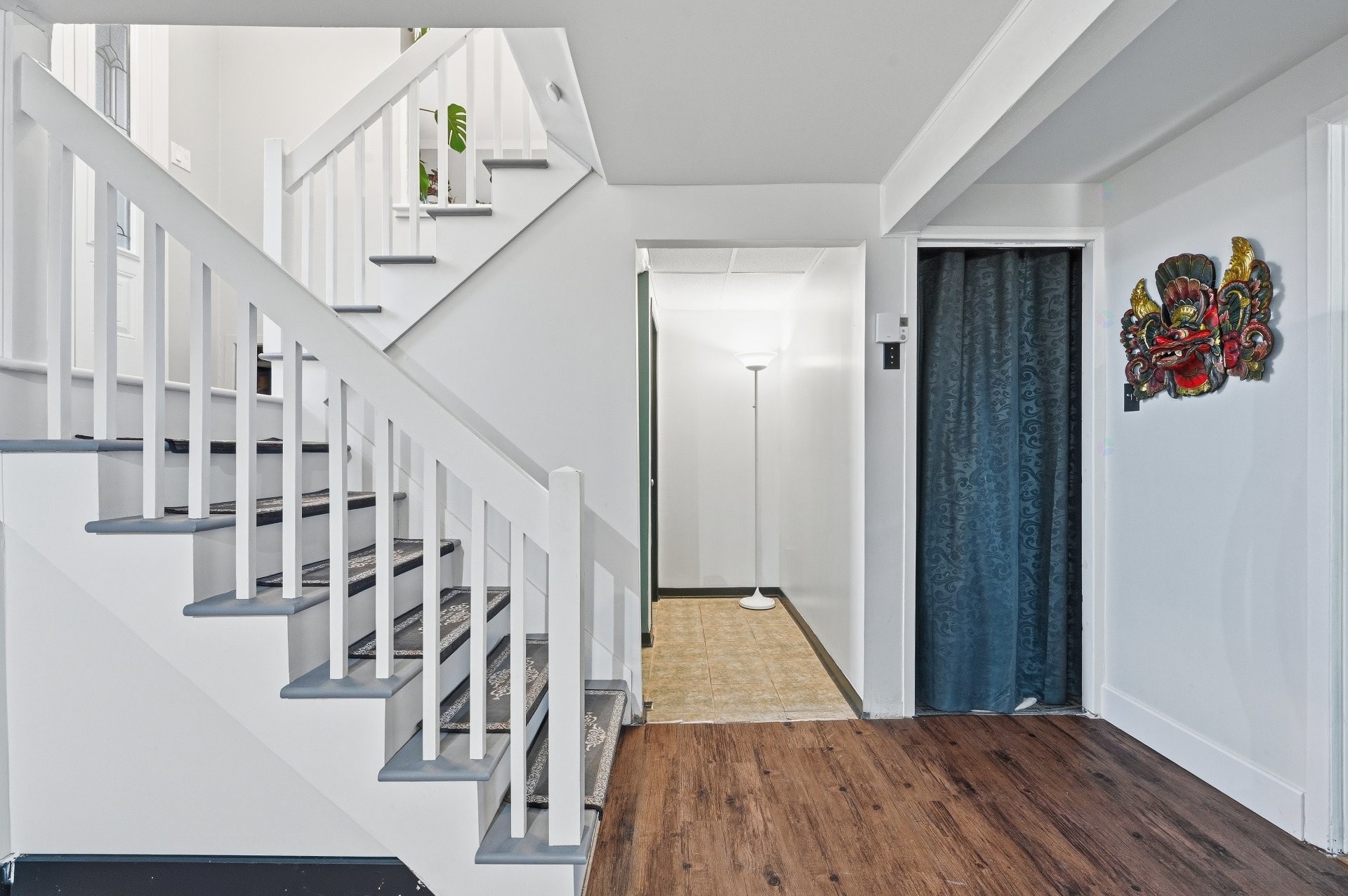 









943


Rue Rabelais

,
Mont-Saint-Hilaire,




QC
J3H4T9

