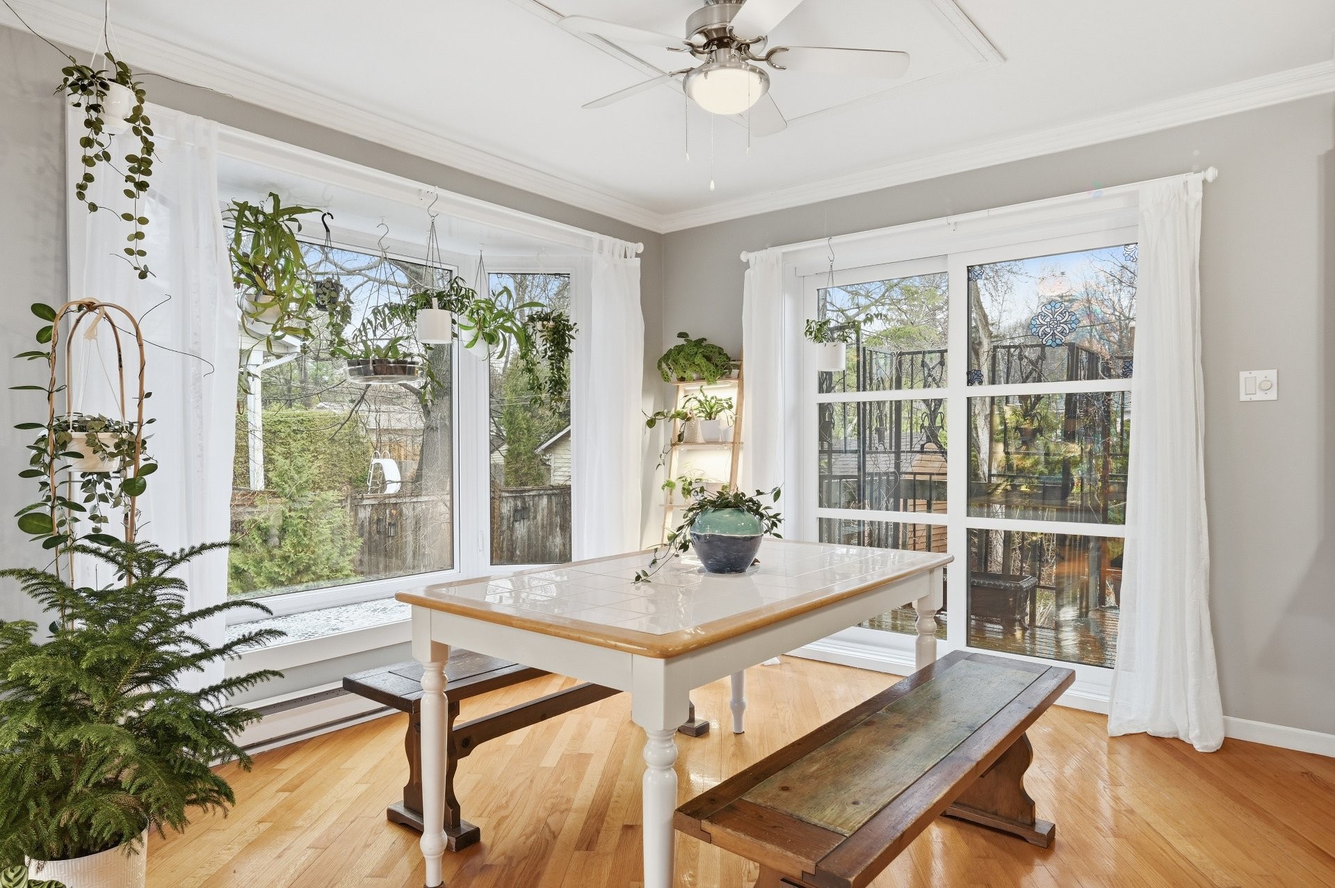 









943


Rue Rabelais

,
Mont-Saint-Hilaire,




QC
J3H4T9

