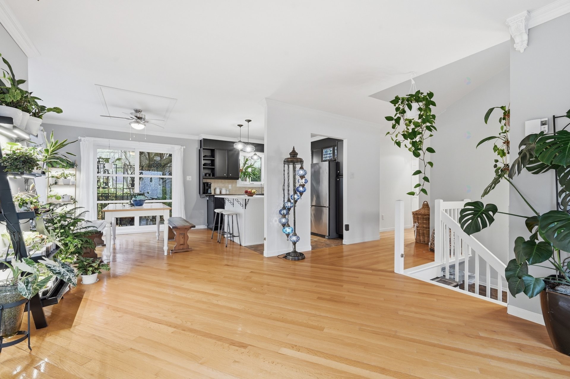 









943


Rue Rabelais

,
Mont-Saint-Hilaire,




QC
J3H4T9


