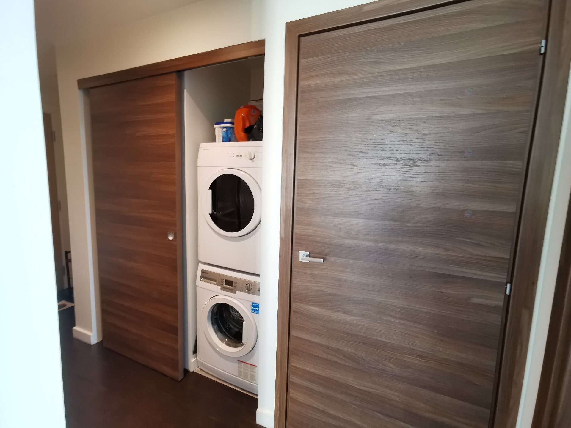 









1450


Boul. René-Lévesque O.

, 2006,
Montréal (Ville-Marie),




QC
H3G0E1

