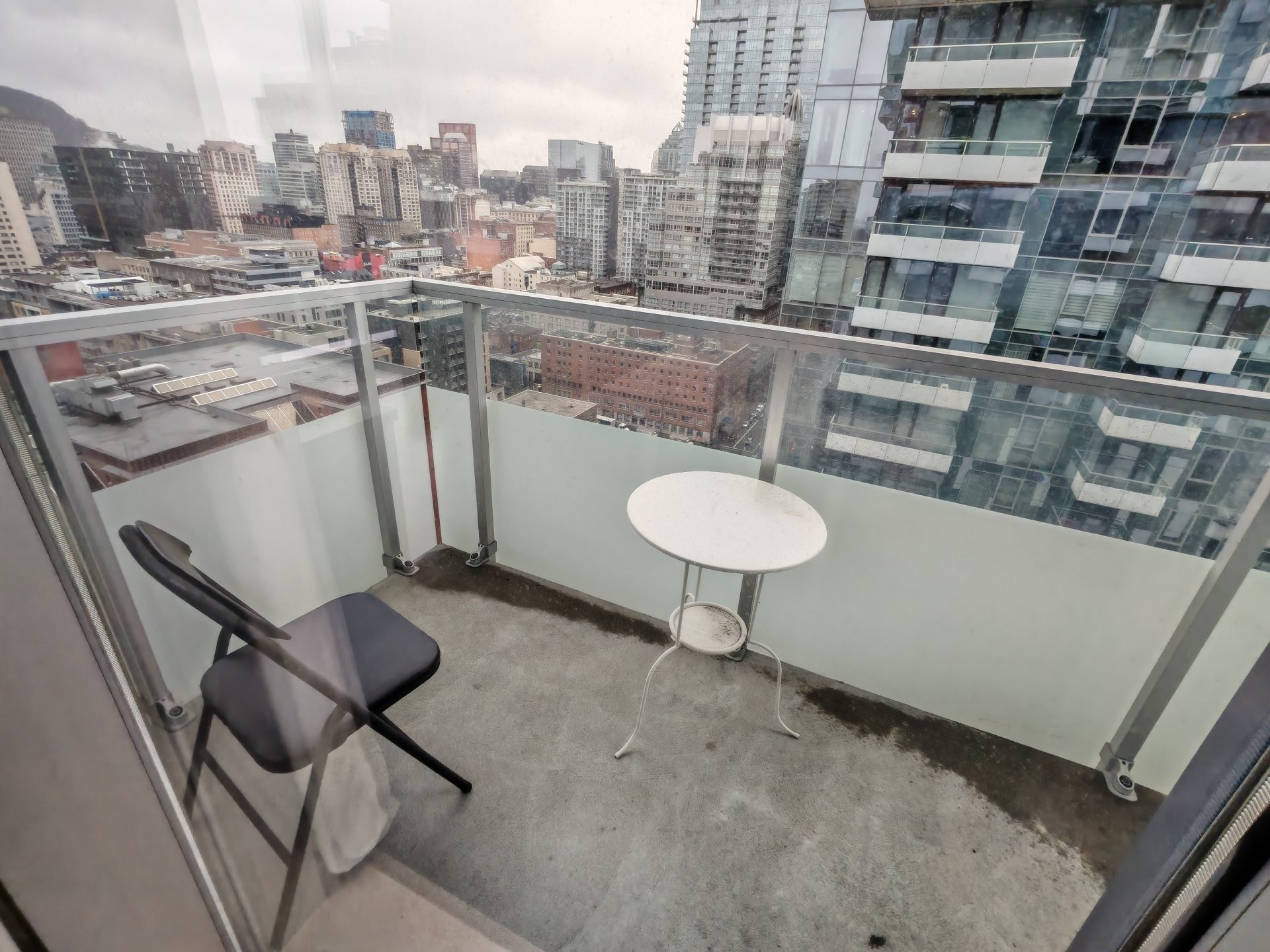 









1450


Boul. René-Lévesque O.

, 2006,
Montréal (Ville-Marie),




QC
H3G0E1

