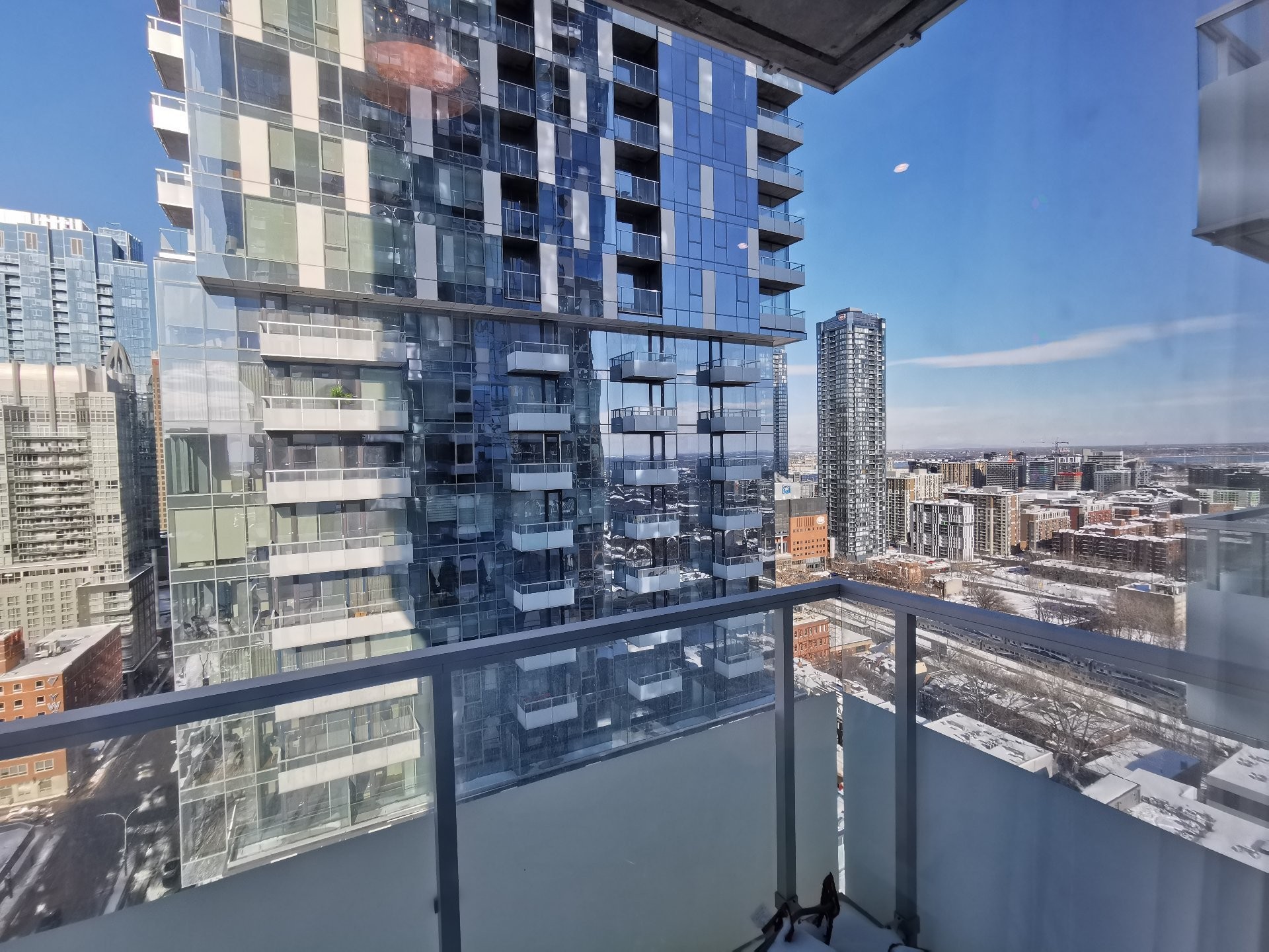 









1450


Boul. René-Lévesque O.

, 2006,
Montréal (Ville-Marie),




QC
H3G0E1

