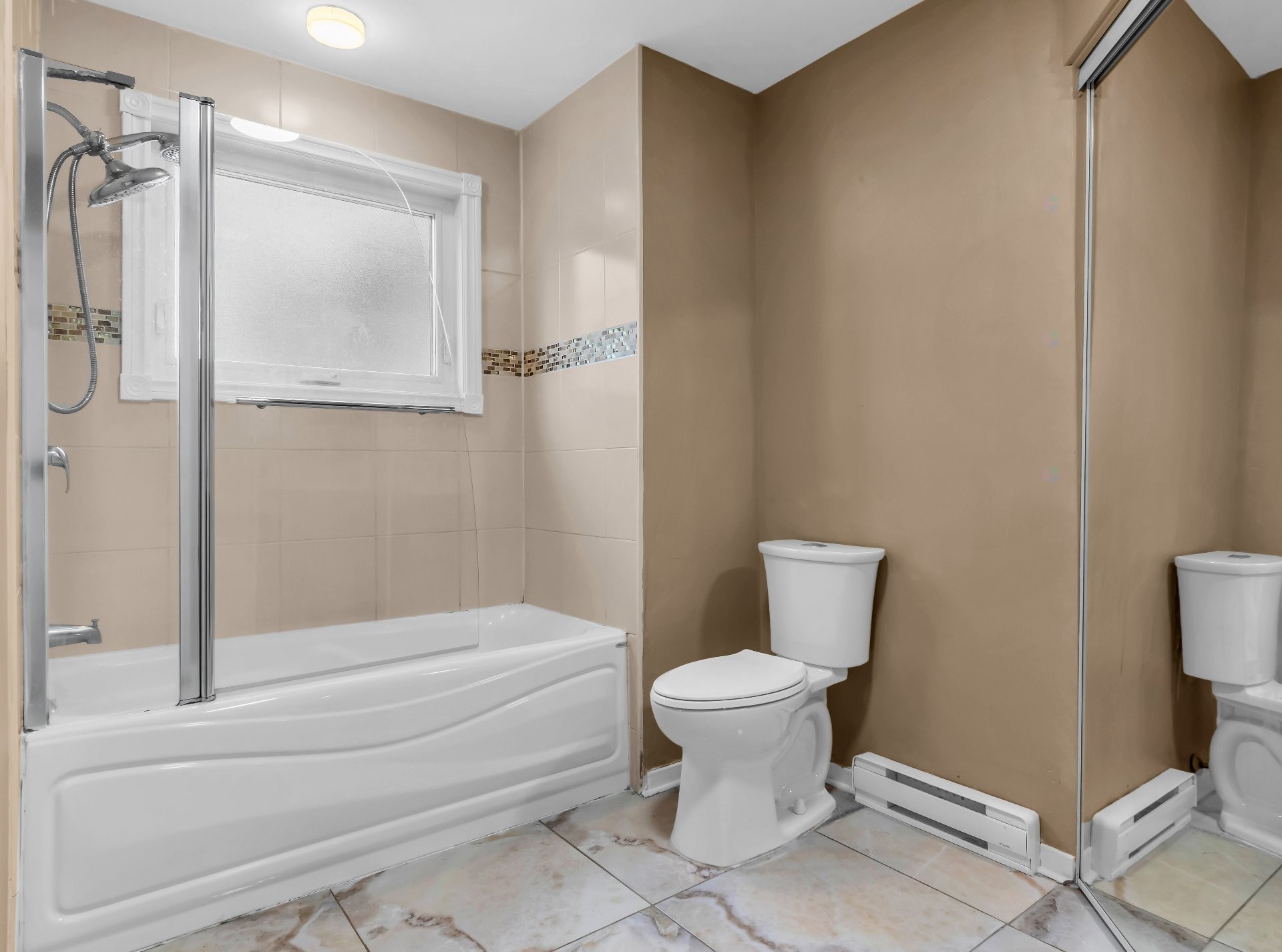 









216


Av. St-Louis

,
Pointe-Claire,




QC
H9R4X7

