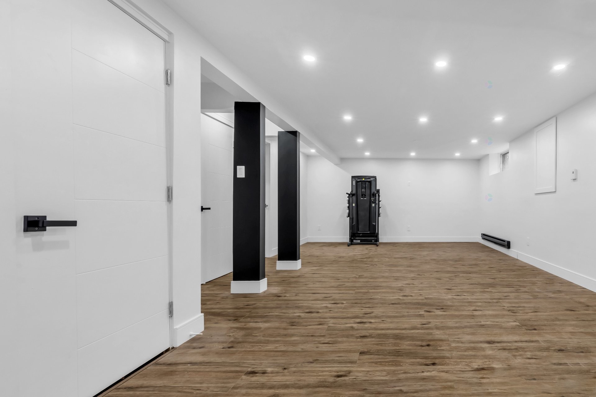 









216


Av. St-Louis

,
Pointe-Claire,




QC
H9R4X7

