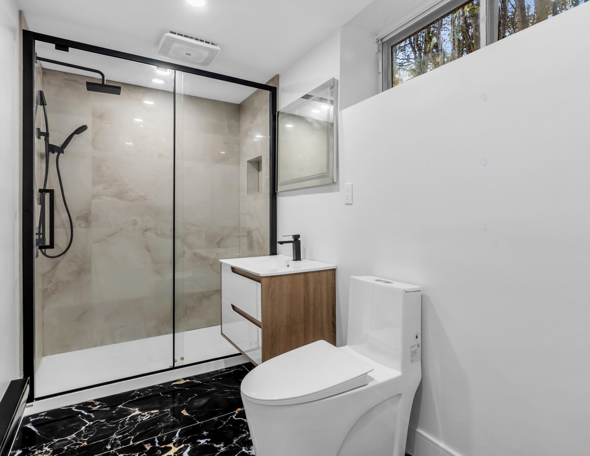 









216


Av. St-Louis

,
Pointe-Claire,




QC
H9R4X7

