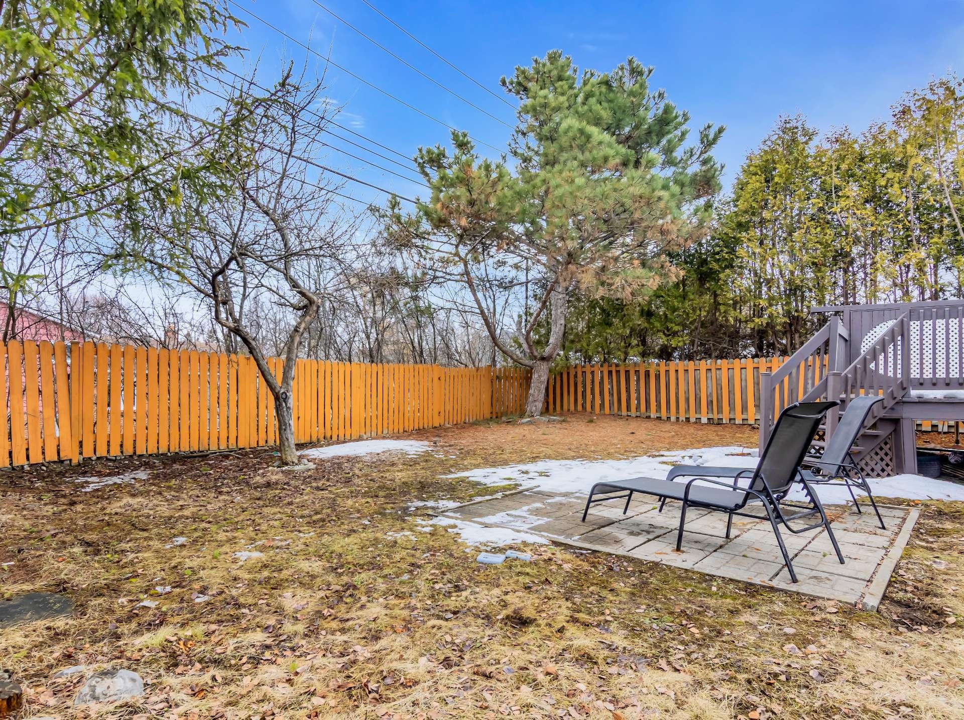 









216


Av. St-Louis

,
Pointe-Claire,




QC
H9R4X7

