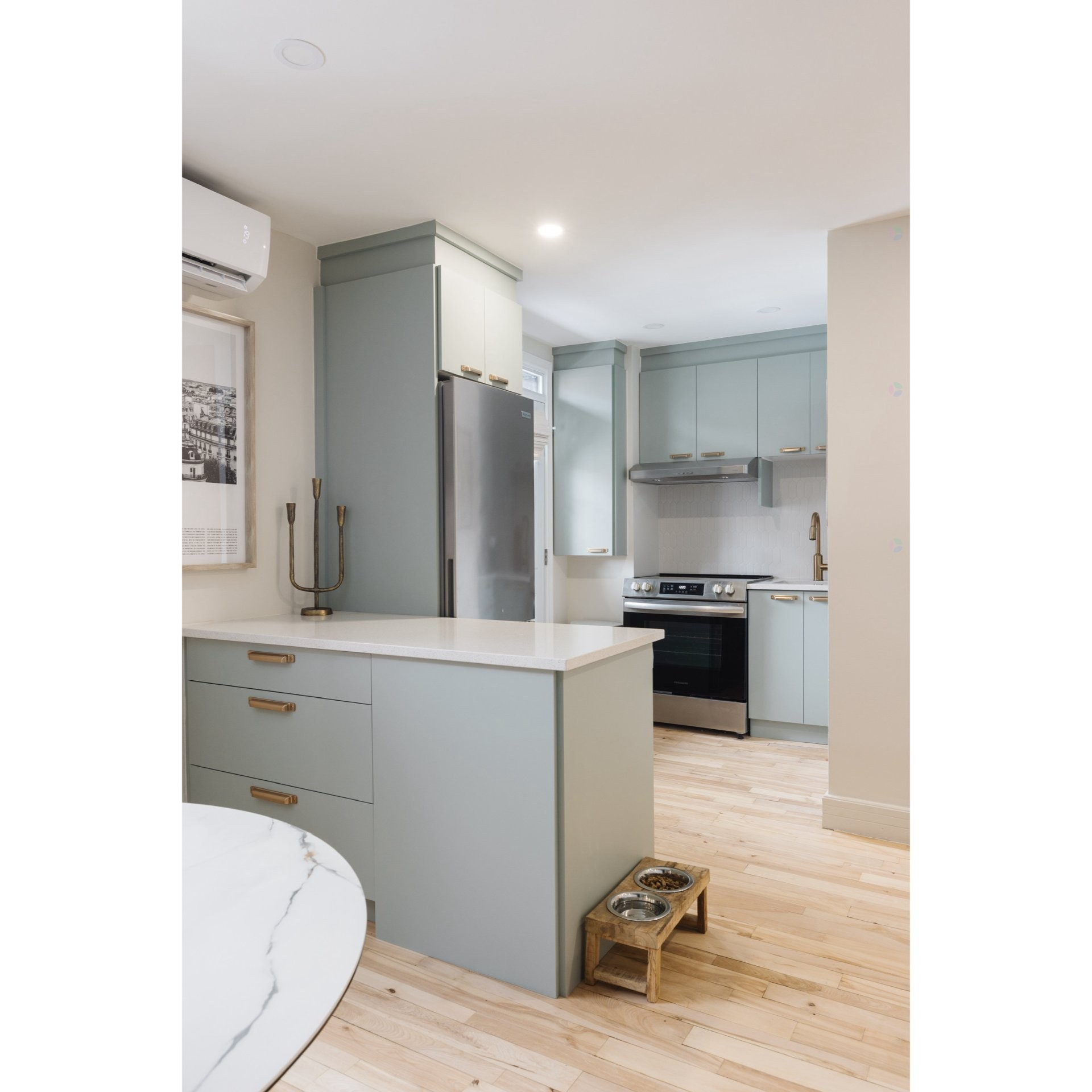 









3841


Rue Drolet

,
Montréal (Le Plateau-Mont-Royal),




QC
H2W2L3

