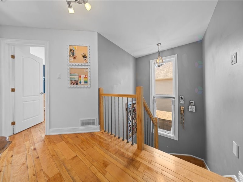 









624


Av. des Tilleuls

,
Gatineau (Aylmer),




QC
J8Z1V3

