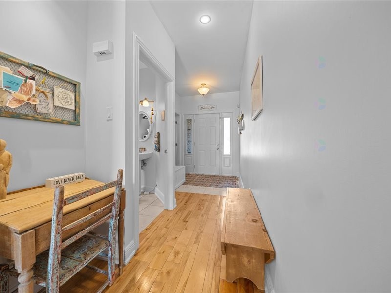 









624


Av. des Tilleuls

,
Gatineau (Aylmer),




QC
J8Z1V3

