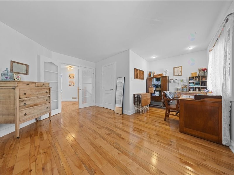 









624


Av. des Tilleuls

,
Gatineau (Aylmer),




QC
J8Z1V3

