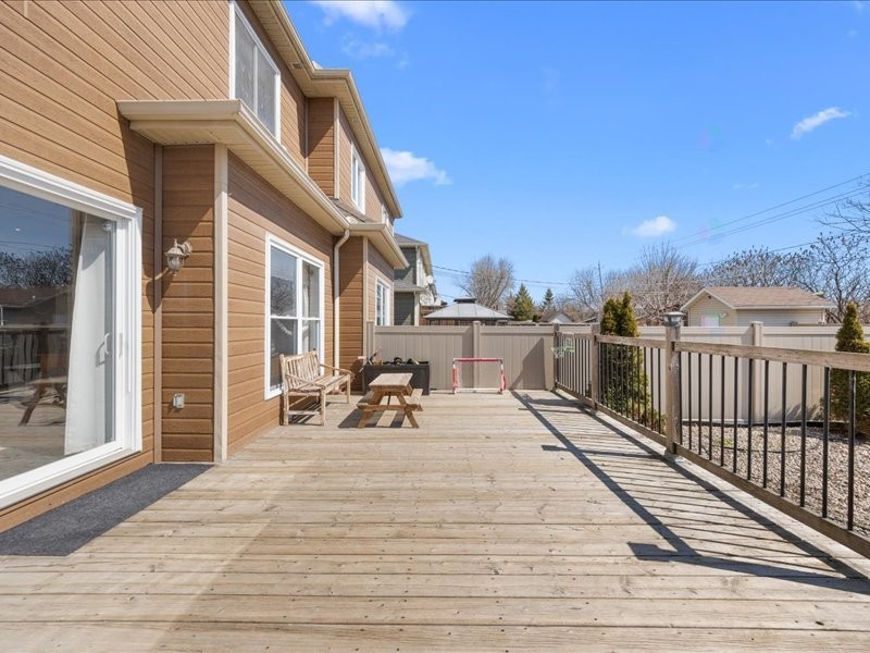 









624


Av. des Tilleuls

,
Gatineau (Aylmer),




QC
J8Z1V3

