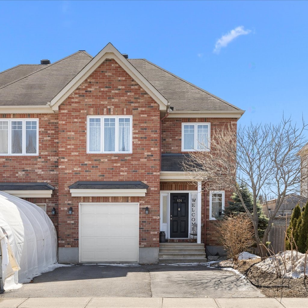 









624


Av. des Tilleuls

,
Gatineau (Aylmer),




QC
J8Z1V3

