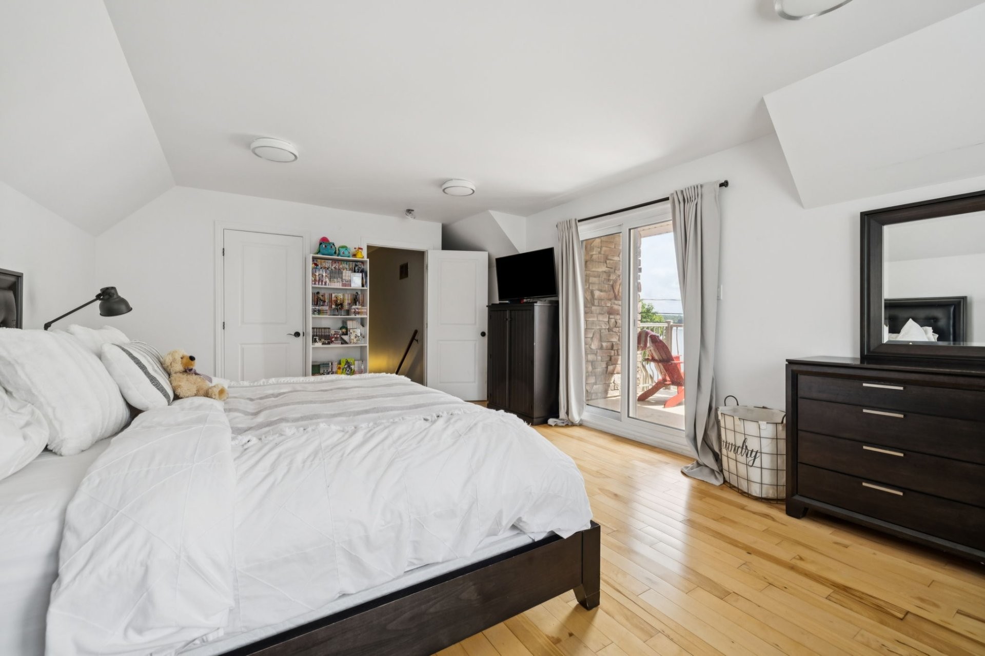 









371


Ch. du Fer-à-Cheval

,
Gatineau (Masson-Angers),




QC
J8M1L8


