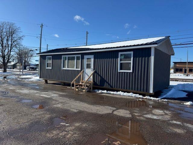 












602 Water Street

,
Summerside,




PE
C1N 4H7

