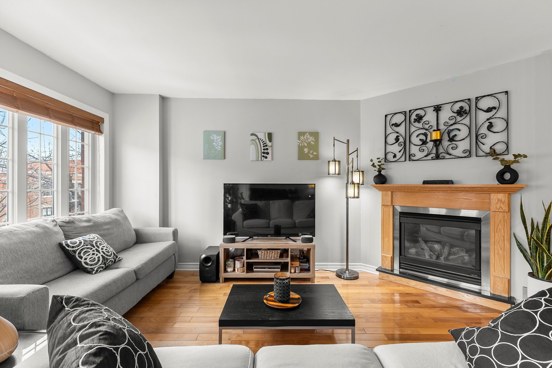 









3964


Rue Bannantyne

, 201,
Montréal (Verdun/Île-des-Soeurs),




QC
H4G1C1

