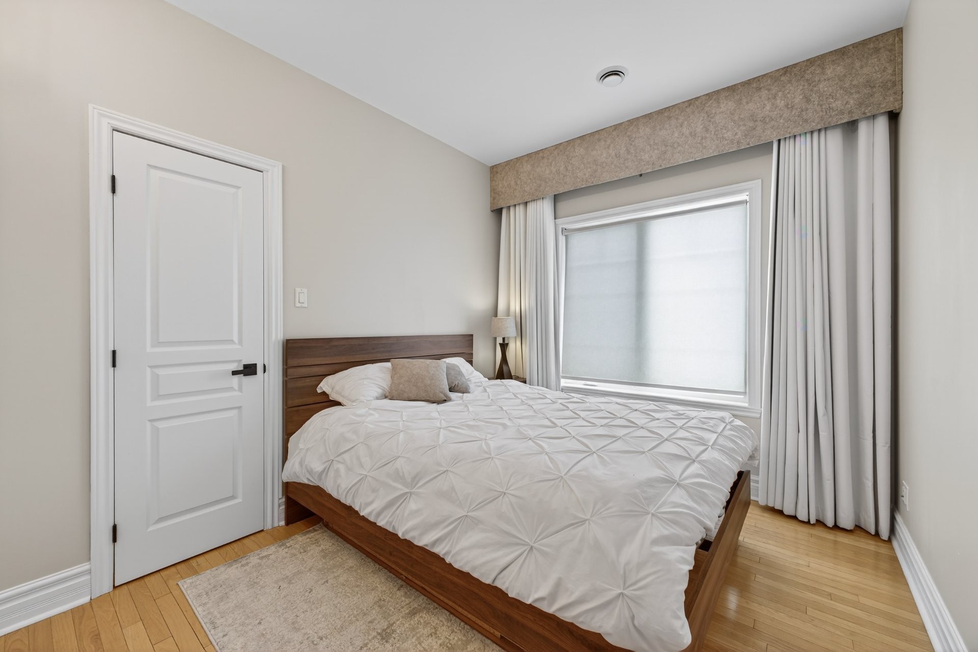 









2293


Rue Racine

, 402,
Longueuil (Saint-Hubert),




QC
J3Y0B6

