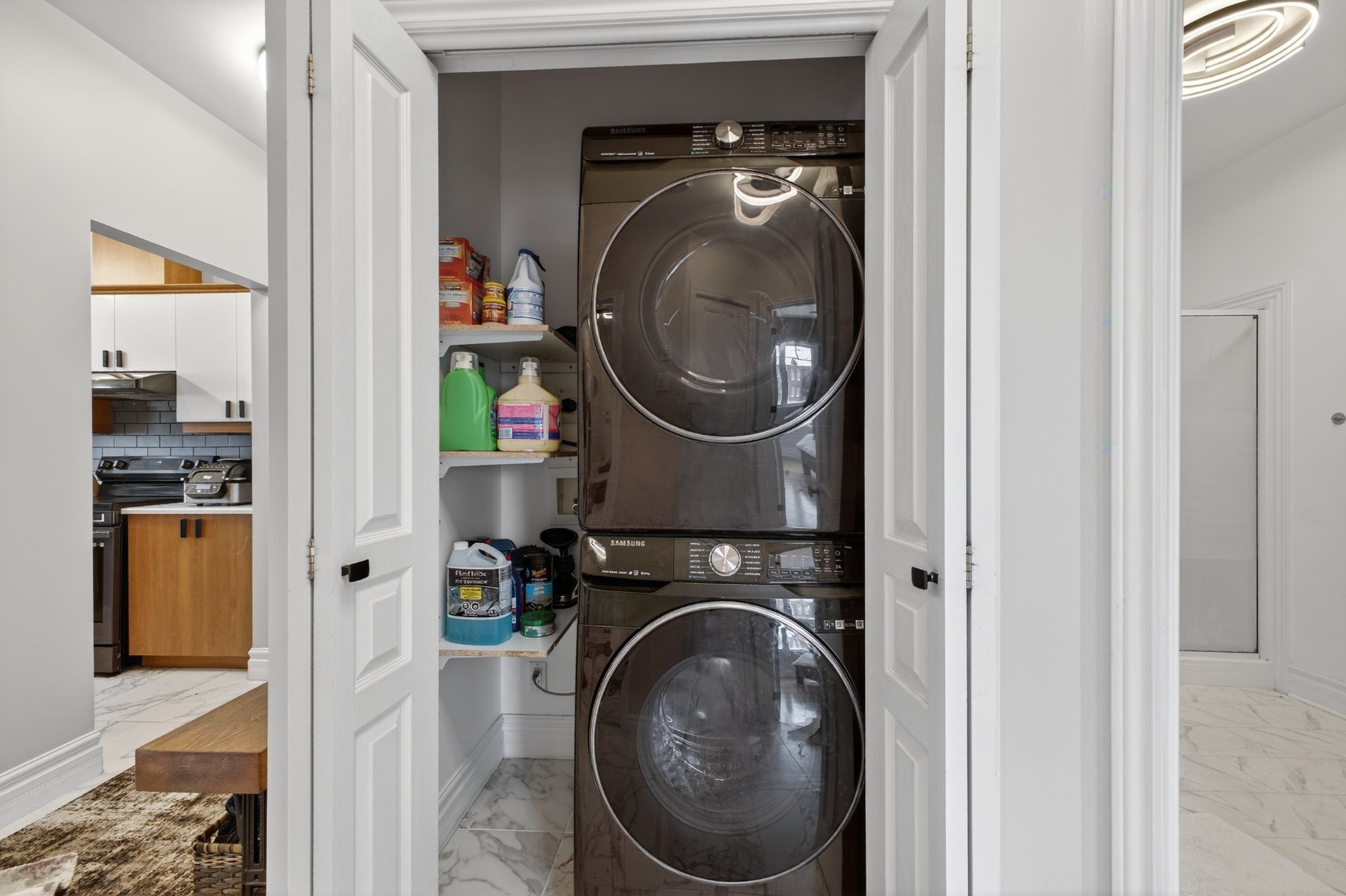 









2293


Rue Racine

, 402,
Longueuil (Saint-Hubert),




QC
J3Y0B6

