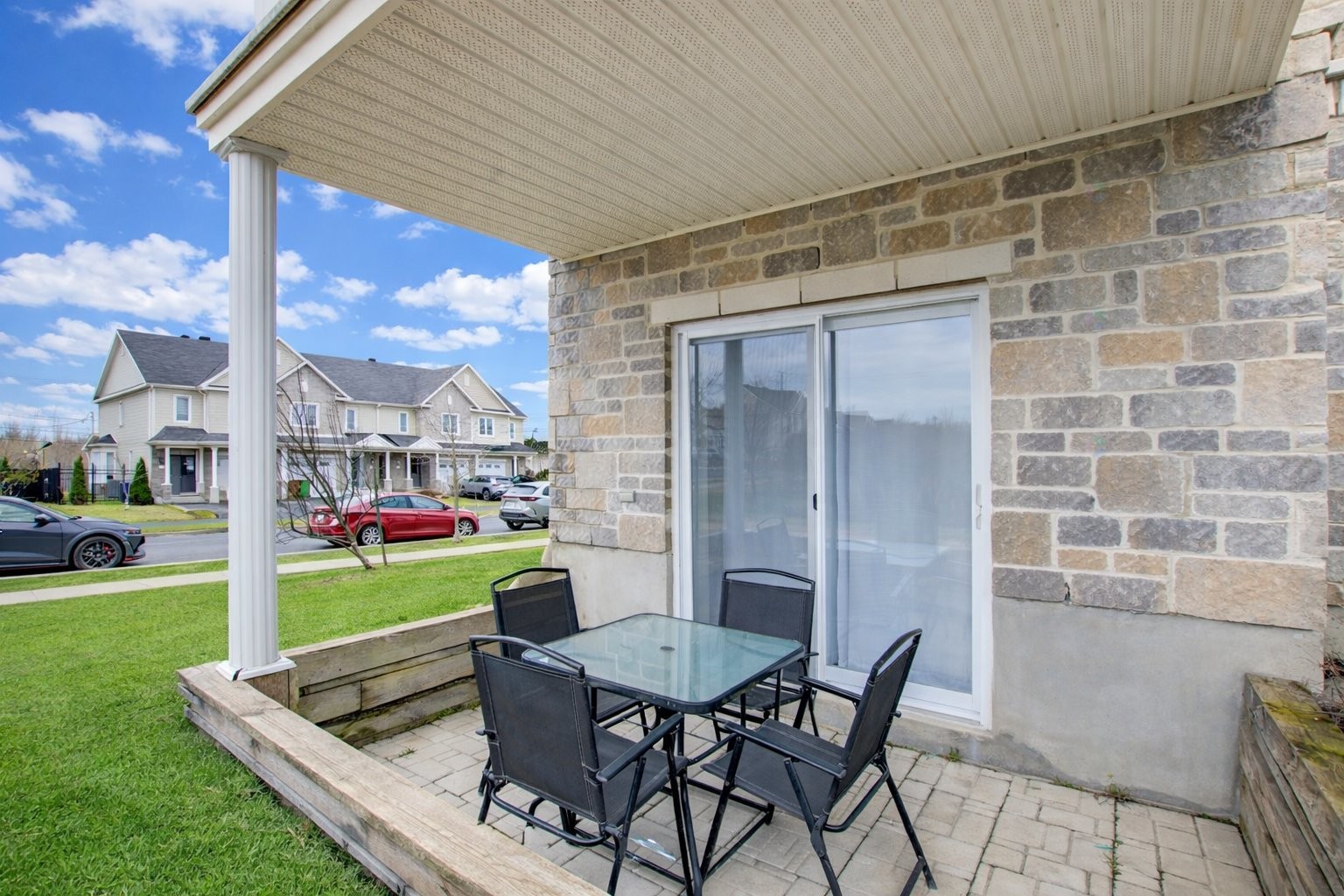 









115


Rue Joseph-Bresse

, 1,
Chambly,




QC
J3L0W9

