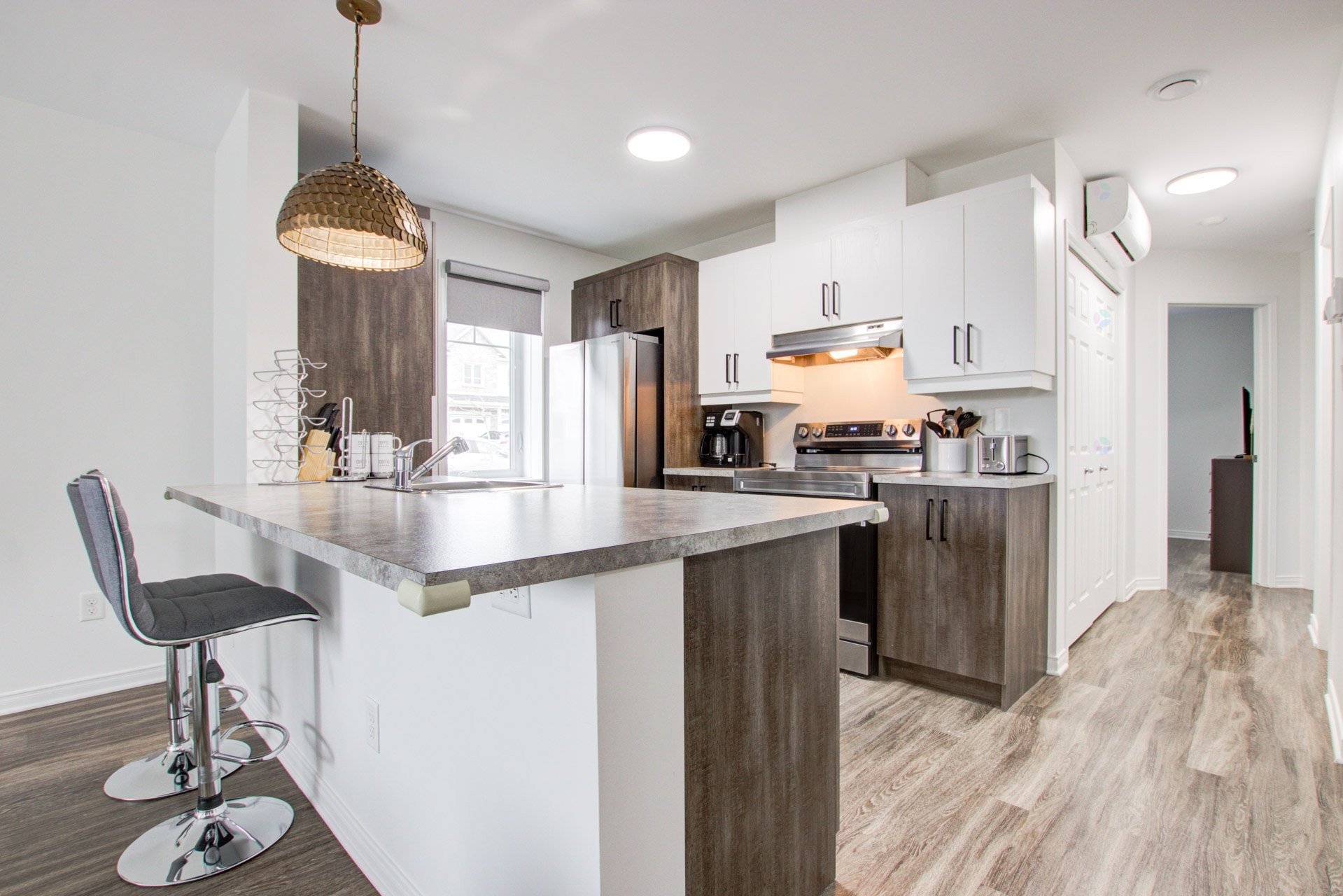 









115


Rue Joseph-Bresse

, 1,
Chambly,




QC
J3L0W9

