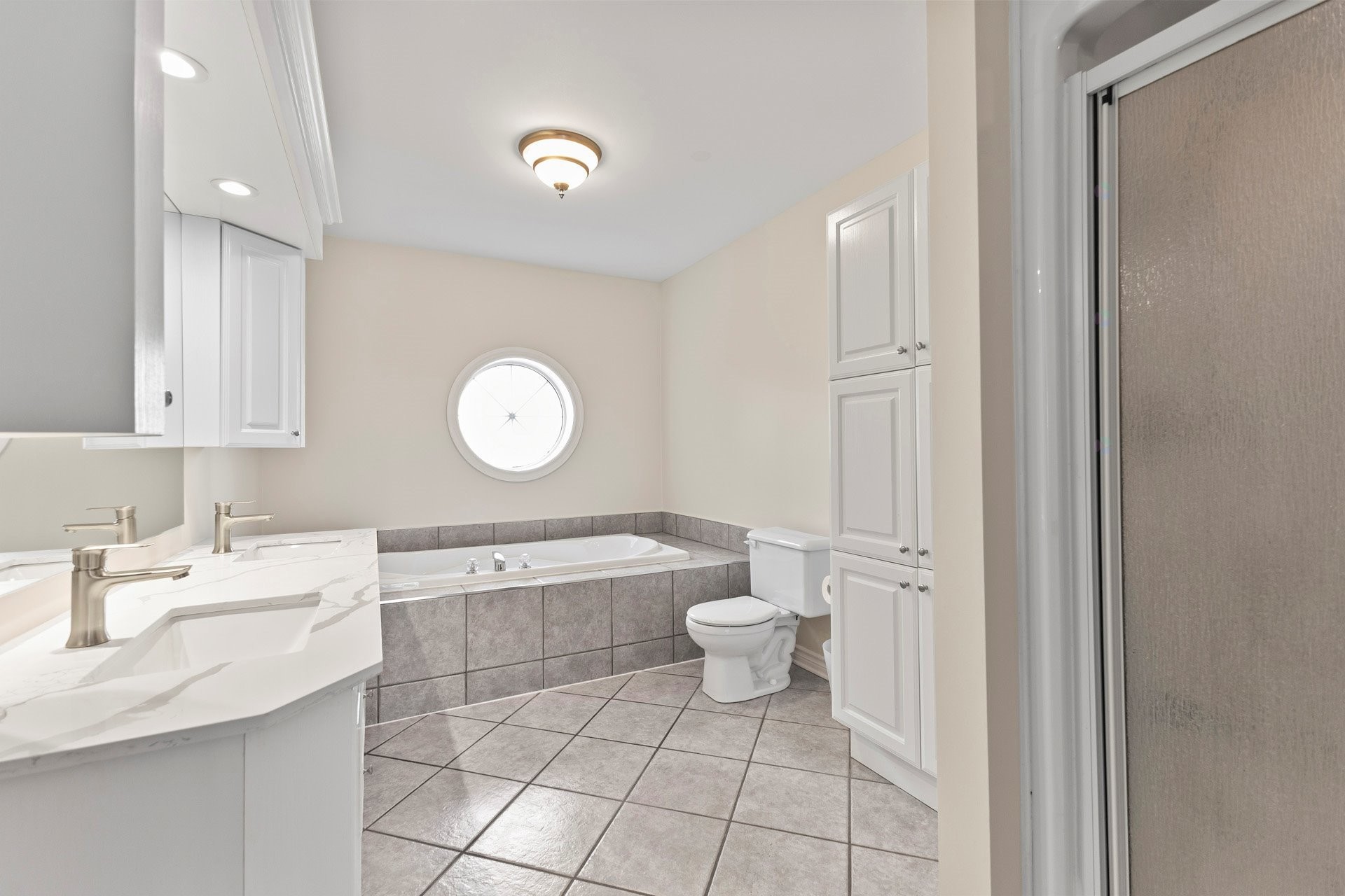 









2200


Rue de la Volière

,
Saint-Lazare,




QC
J7T2G6

