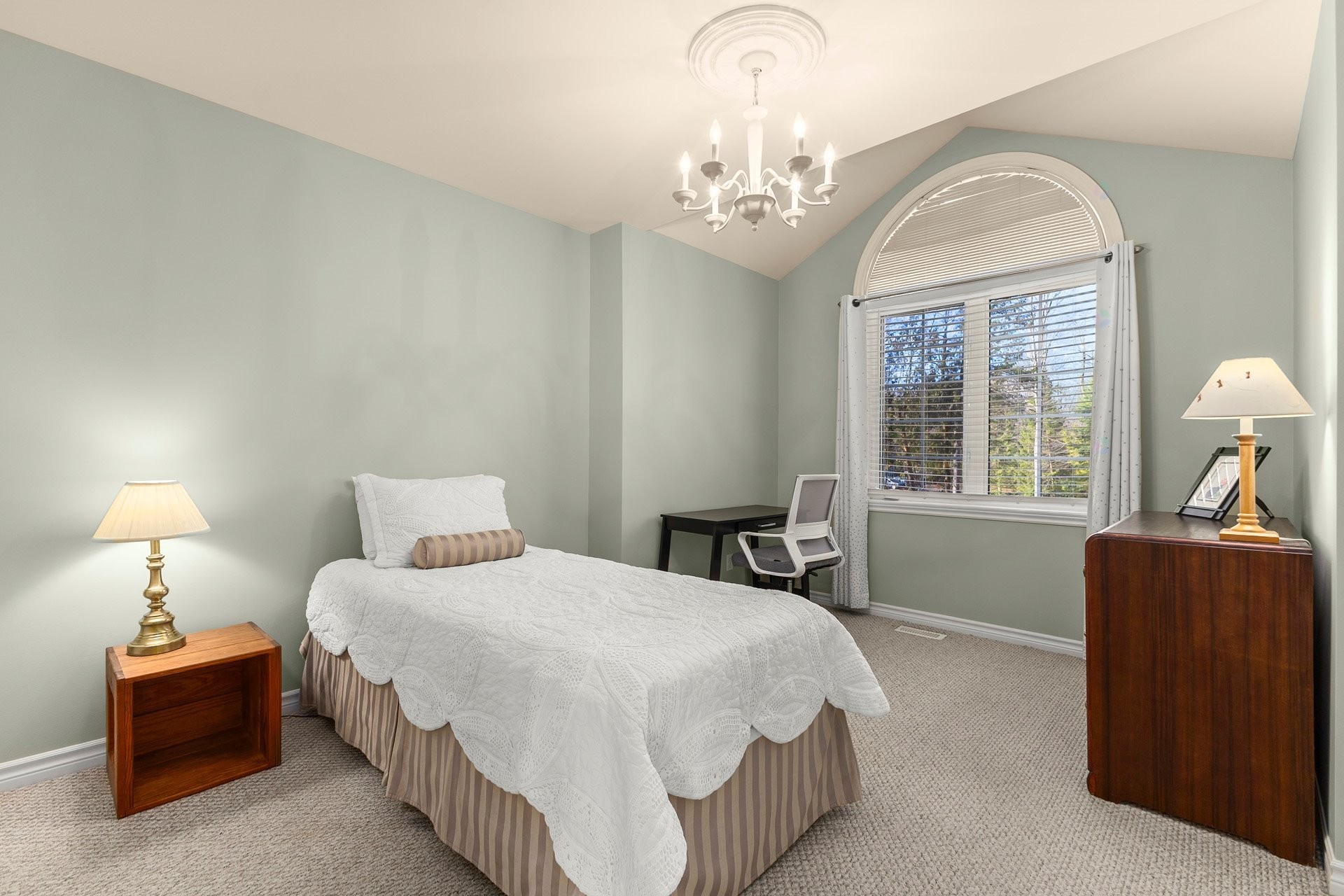 









2200


Rue de la Volière

,
Saint-Lazare,




QC
J7T2G6

