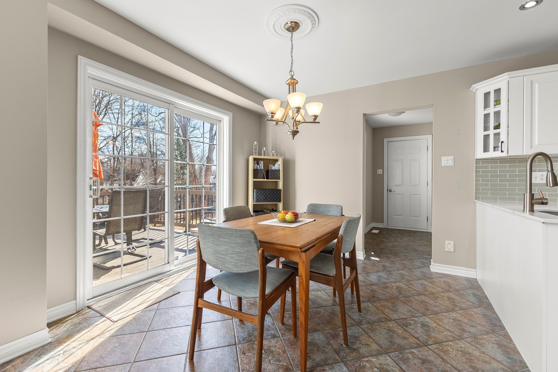 









2200


Rue de la Volière

,
Saint-Lazare,




QC
J7T2G6

