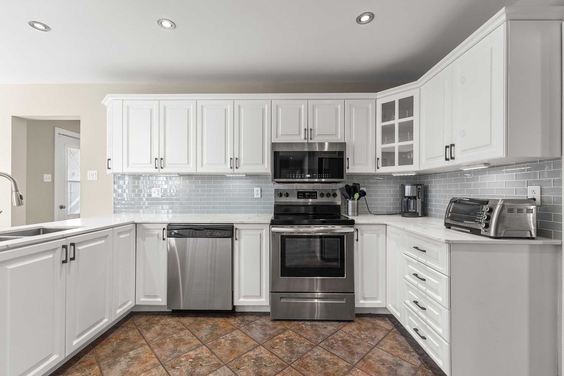 









2200


Rue de la Volière

,
Saint-Lazare,




QC
J7T2G6

