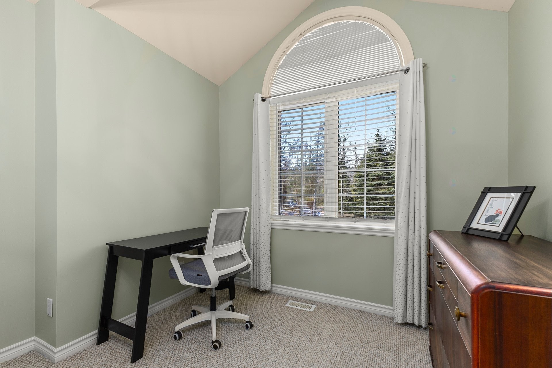 









2200


Rue de la Volière

,
Saint-Lazare,




QC
J7T2G6

