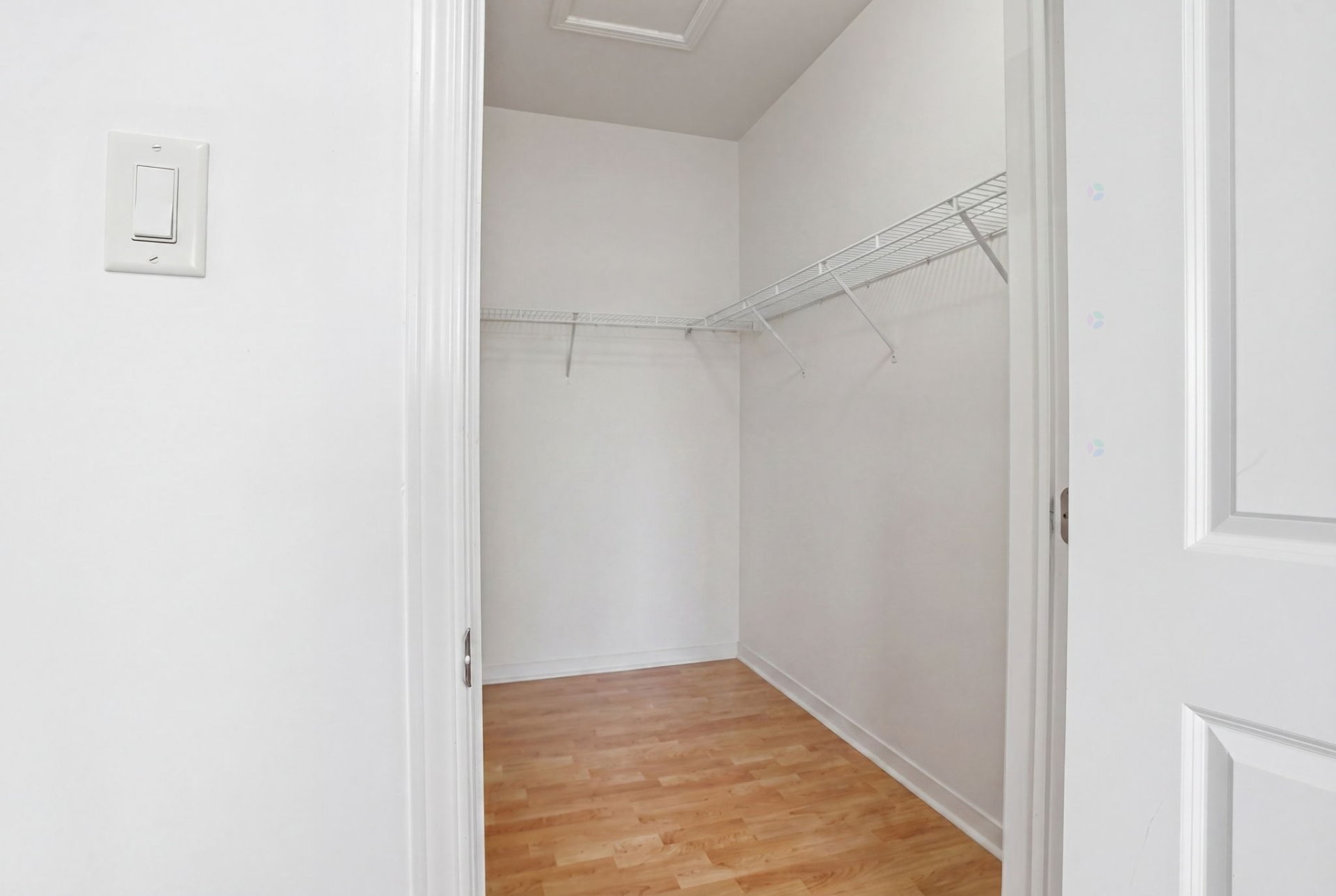 









320


Boul. du Plateau

, 3,
Gatineau (Hull),




QC
J9J0C8

