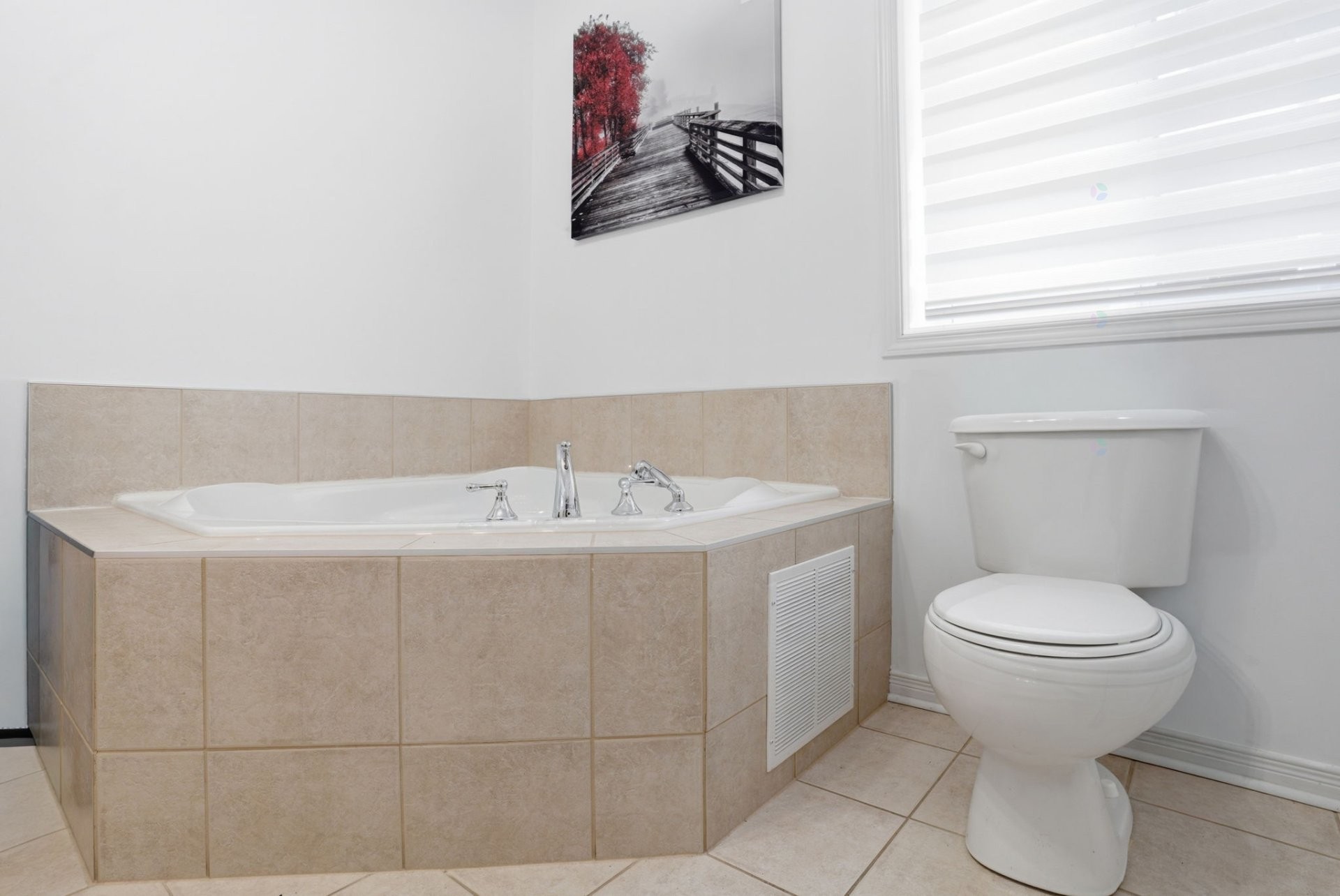 









320


Boul. du Plateau

, 3,
Gatineau (Hull),




QC
J9J0C8

