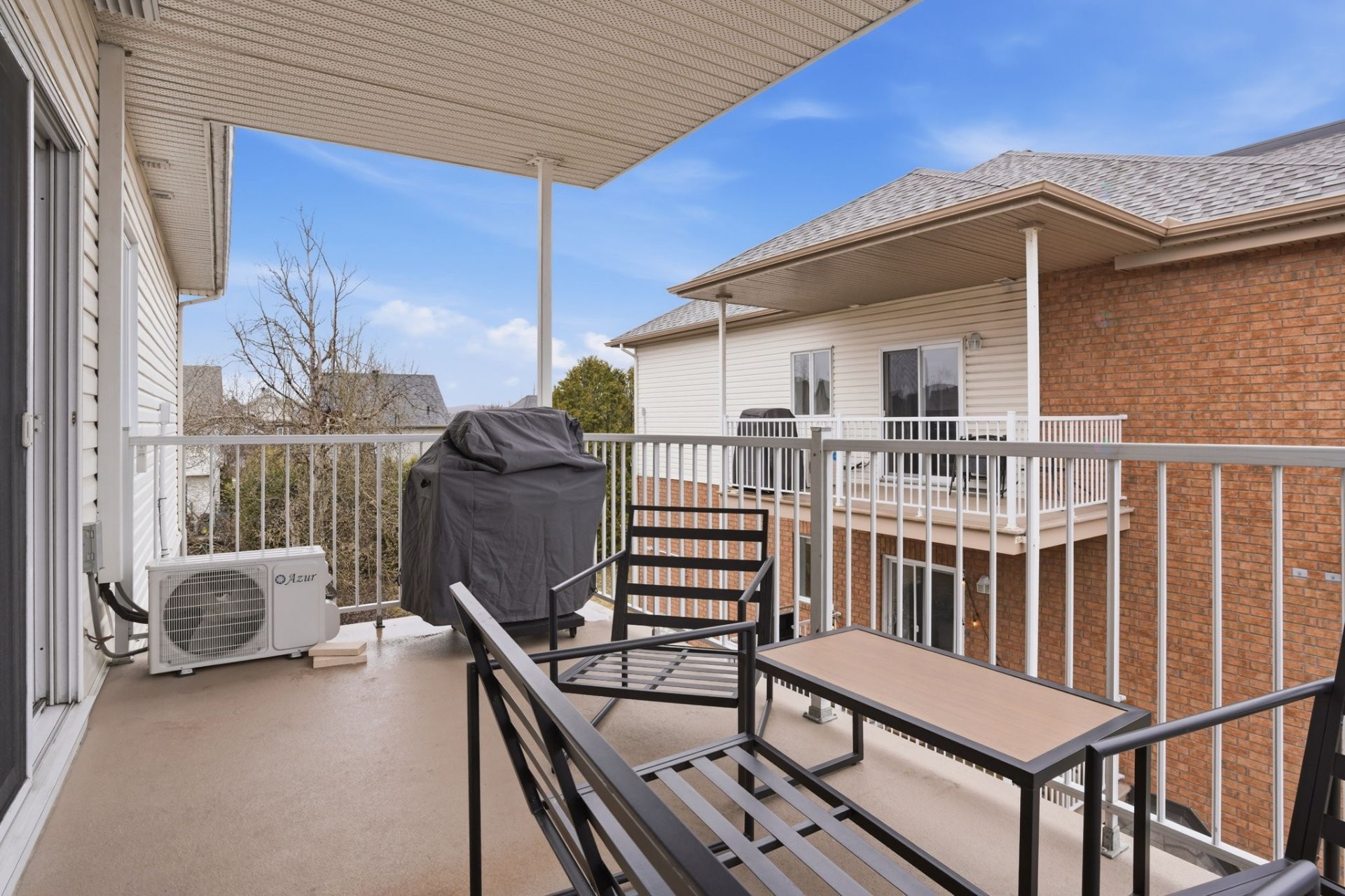 









320


Boul. du Plateau

, 3,
Gatineau (Hull),




QC
J9J0C8

