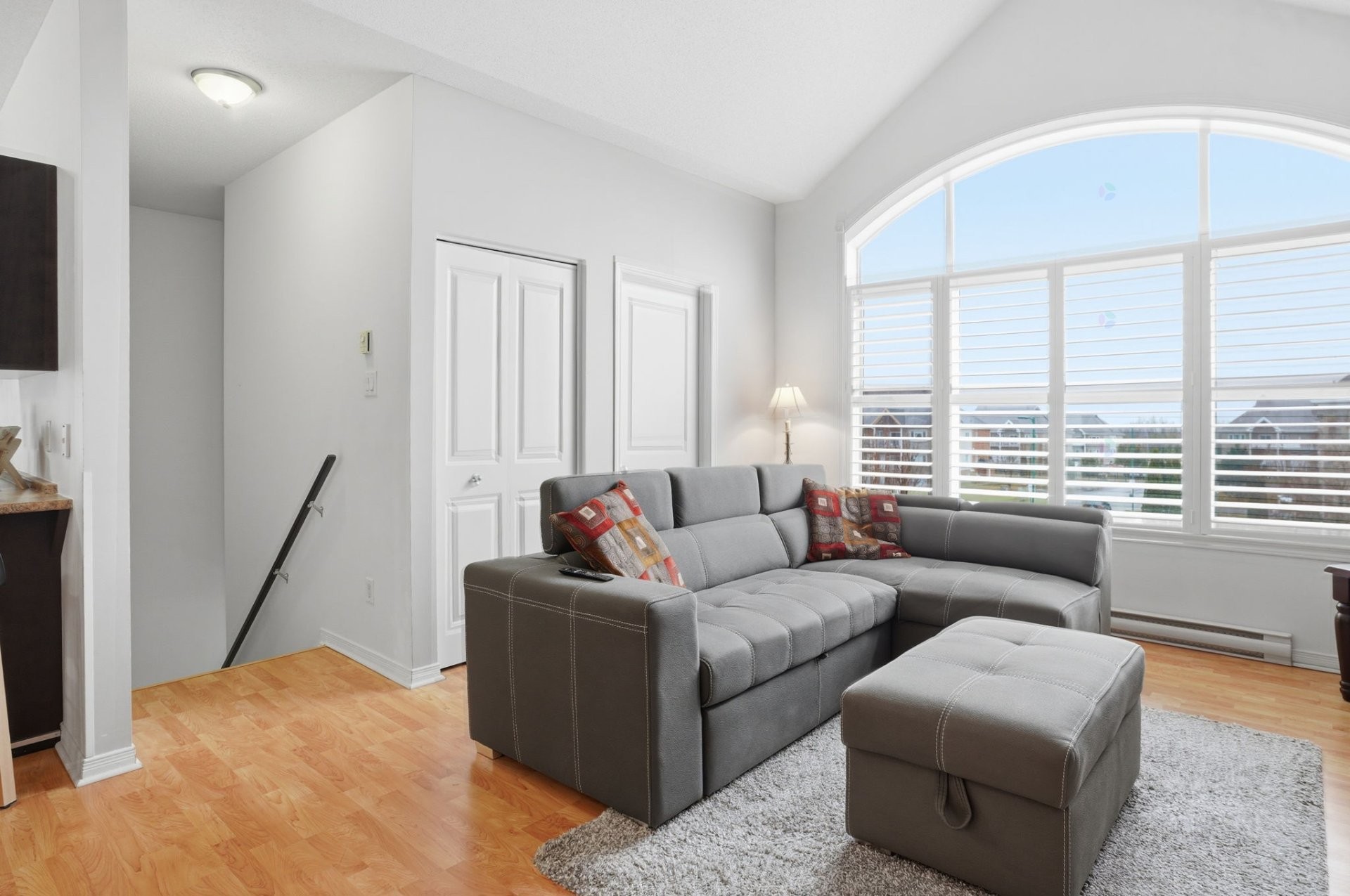 









320


Boul. du Plateau

, 3,
Gatineau (Hull),




QC
J9J0C8

