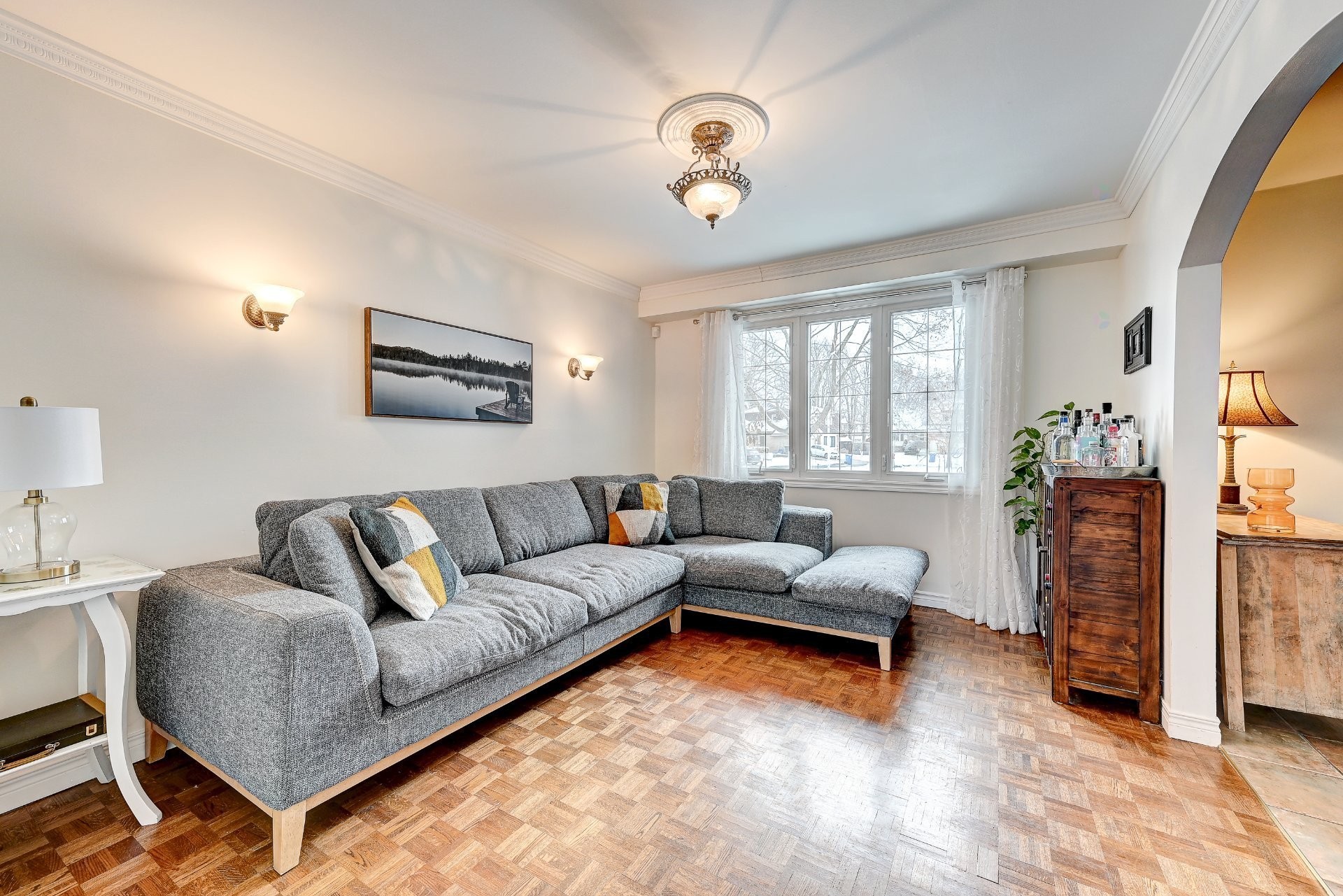 









8255


Rue Racine

,
Brossard,




QC
J4X1T9

