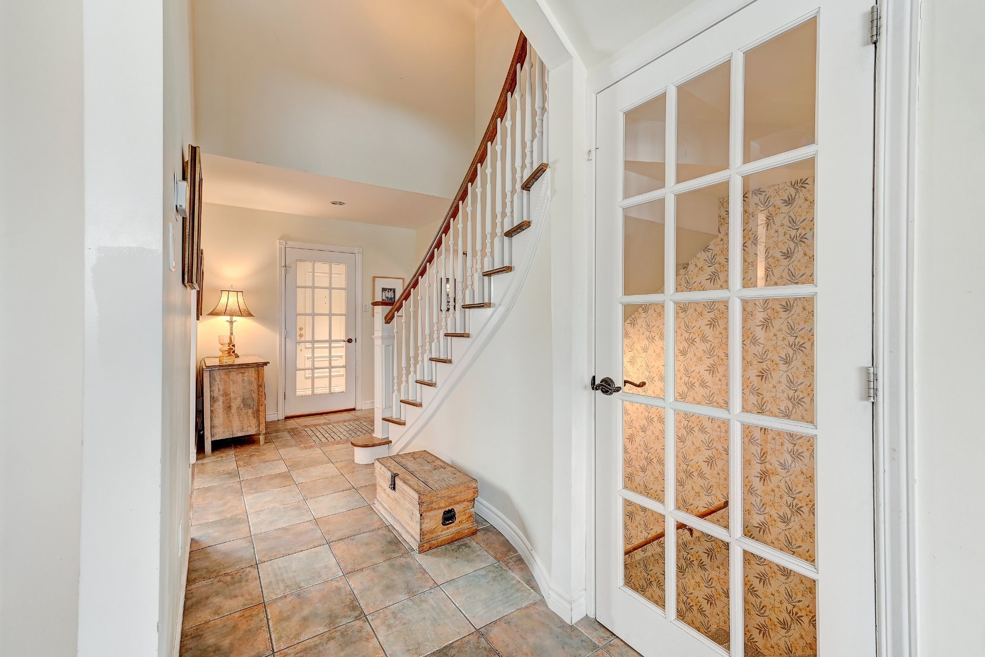 









8255


Rue Racine

,
Brossard,




QC
J4X1T9

