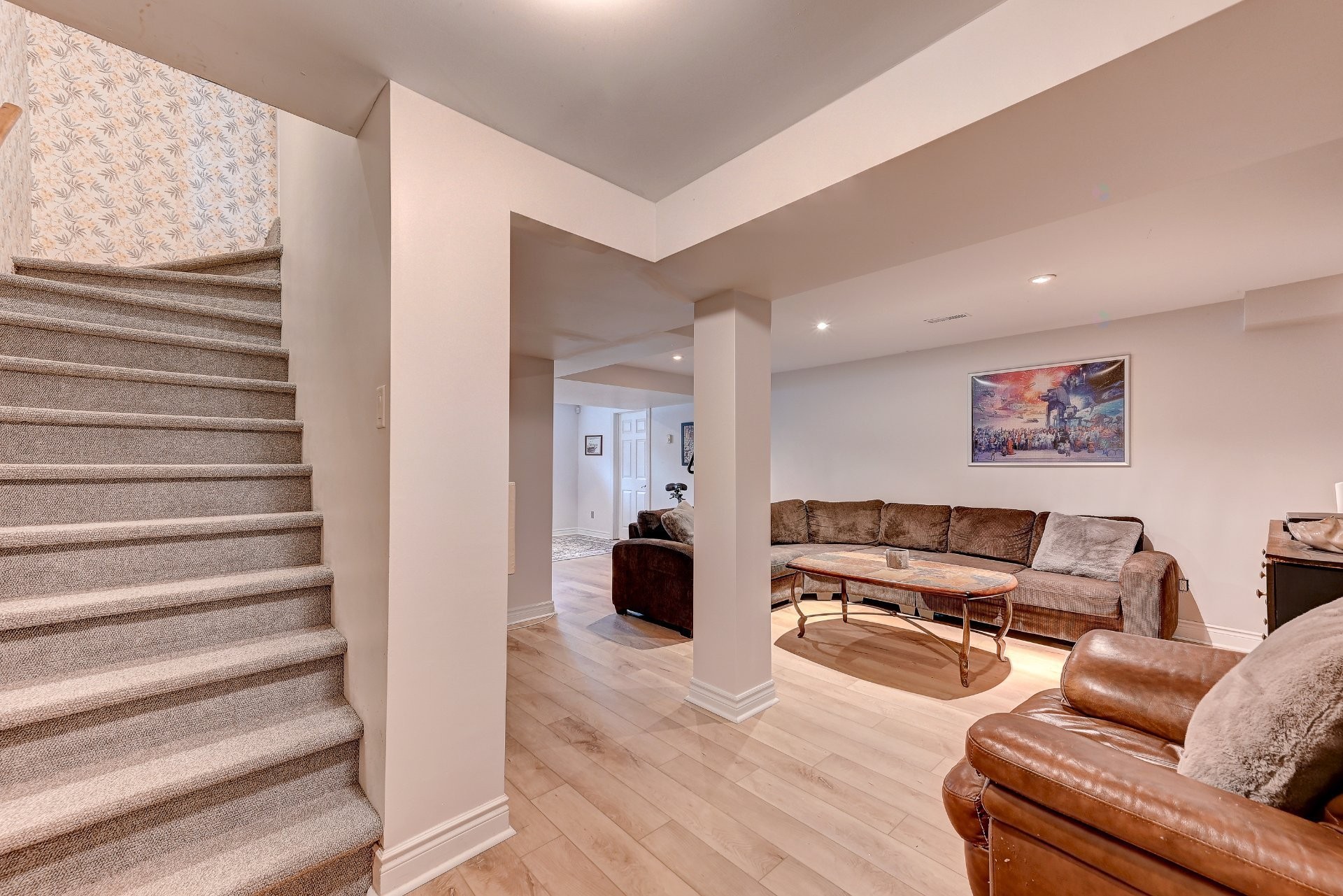 









8255


Rue Racine

,
Brossard,




QC
J4X1T9

