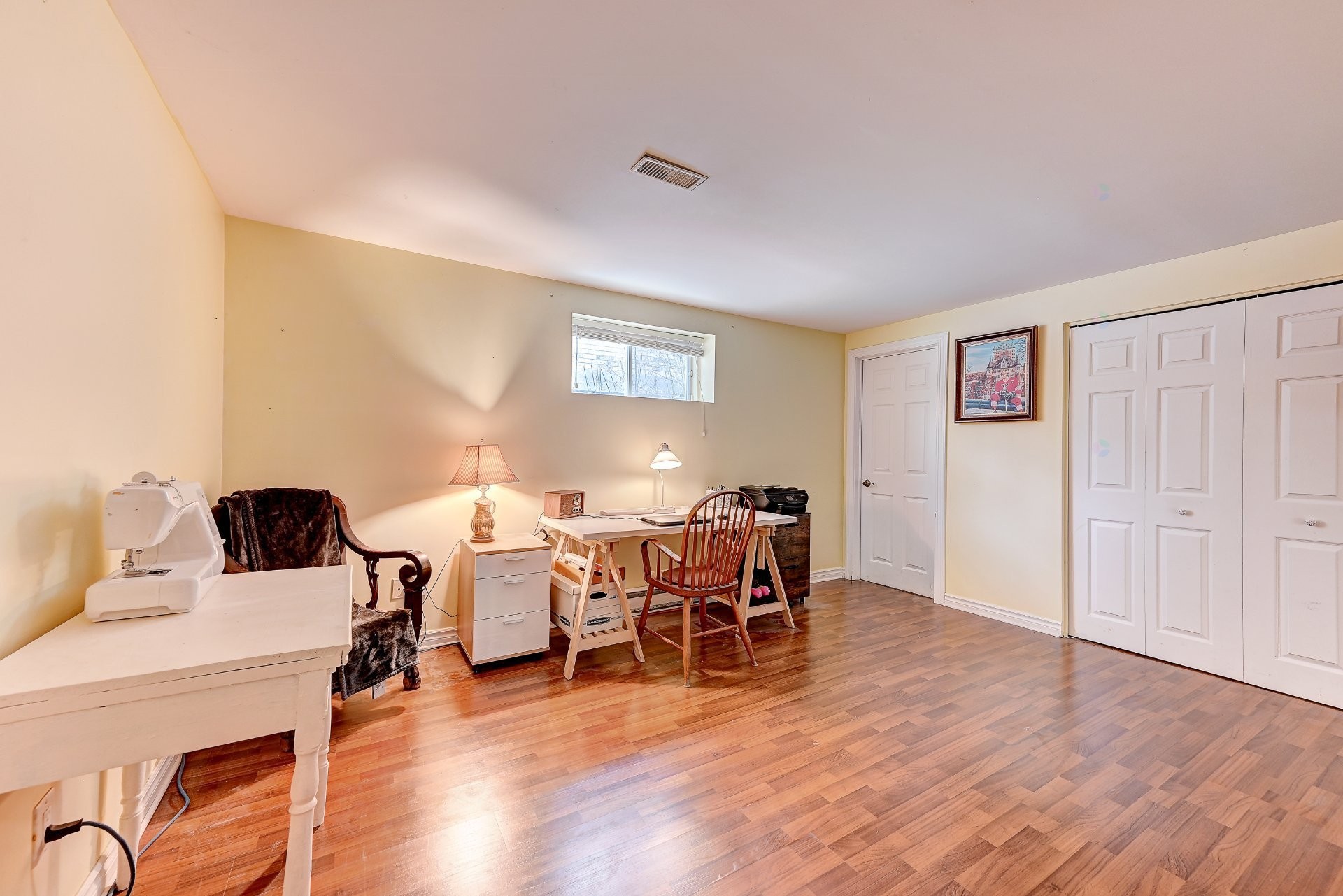 









8255


Rue Racine

,
Brossard,




QC
J4X1T9

