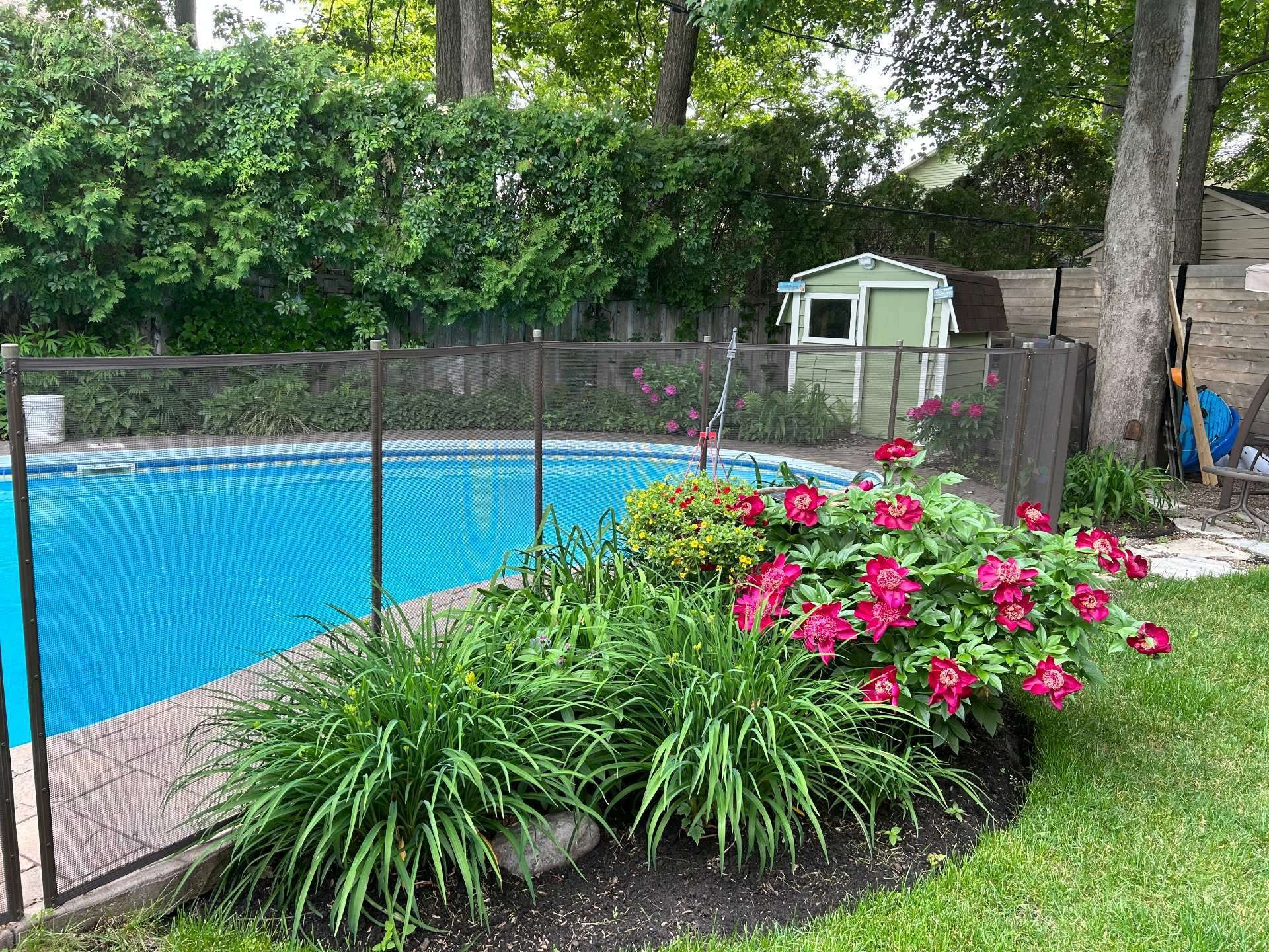 









8255


Rue Racine

,
Brossard,




QC
J4X1T9

