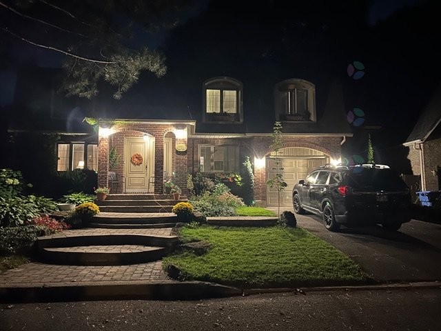 









8255


Rue Racine

,
Brossard,




QC
J4X1T9

