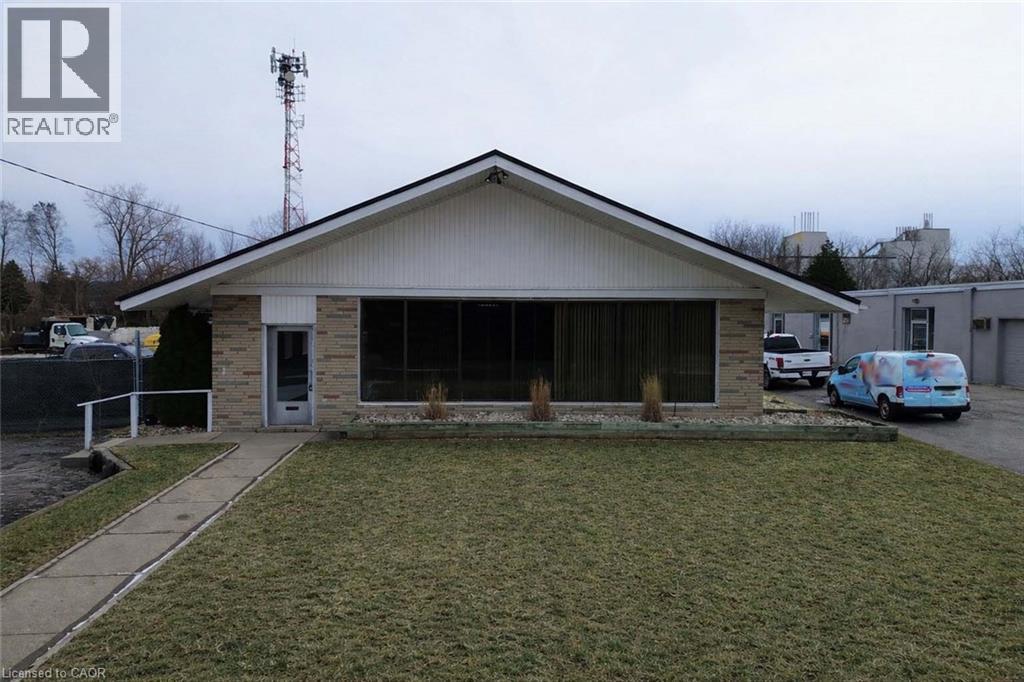 












607 BANK Street

,
Simcoe,




Ontario
N3Y3N3

