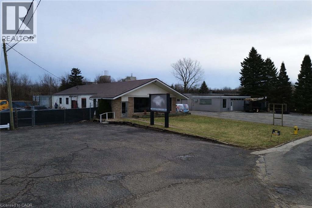 












607 BANK Street

,
Simcoe,




Ontario
N3Y3N3

