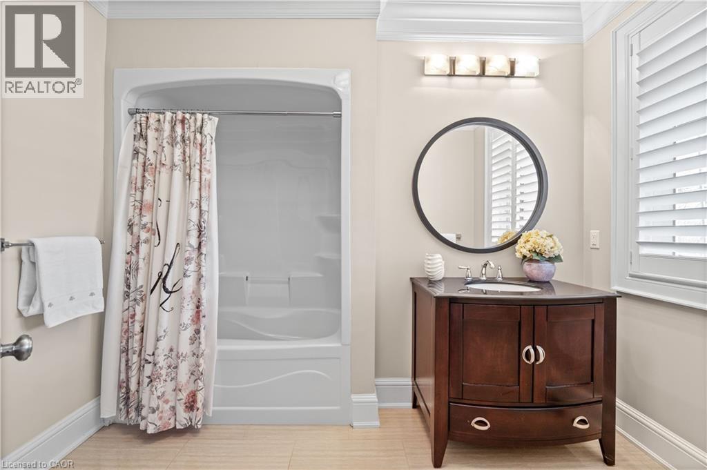 












211 LEWIS Road

,
Stoney Creek,




Ontario
L8E5G7

