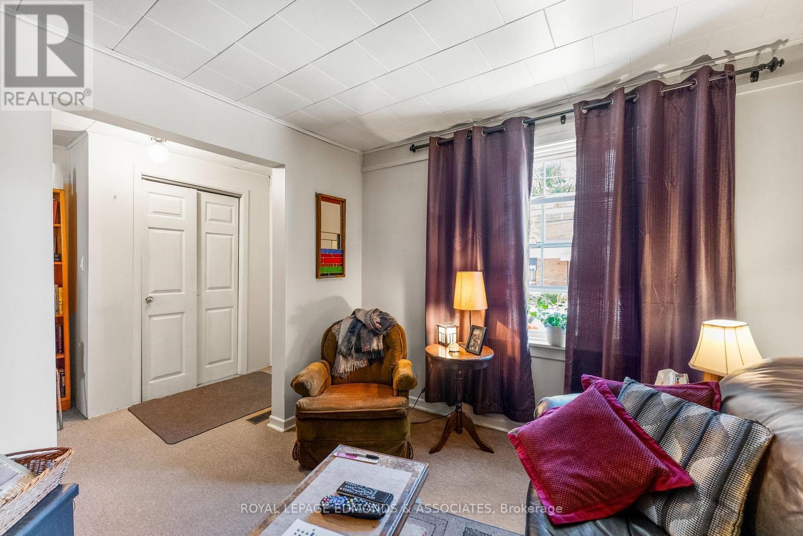 












388 MURRAY STREET

,
Pembroke,




Ontario
K8A4P4


