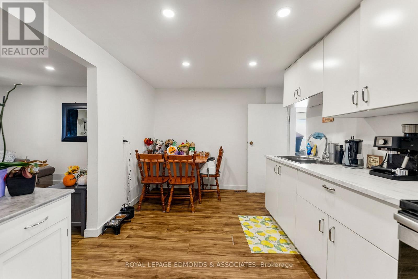 












388 MURRAY STREET

,
Pembroke,




Ontario
K8A4P4

