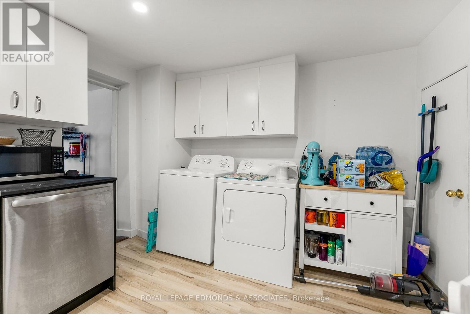 












388 MURRAY STREET

,
Pembroke,




Ontario
K8A4P4

