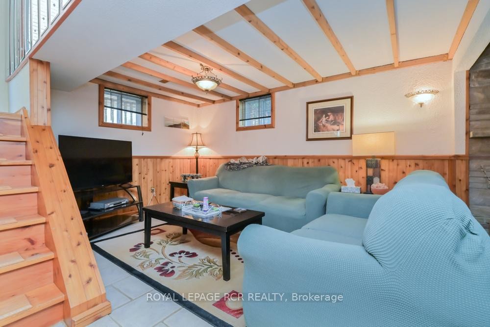 









73


Dufferin

Street,
Orangeville,




ON
L9W 4E8


