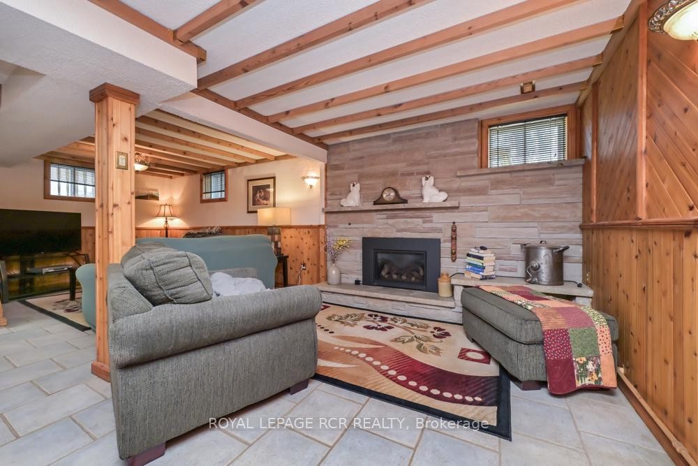 









73


Dufferin

Street,
Orangeville,




ON
L9W 4E8

