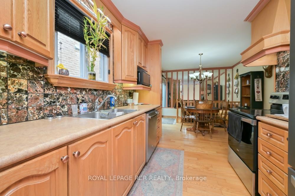 









73


Dufferin

Street,
Orangeville,




ON
L9W 4E8

